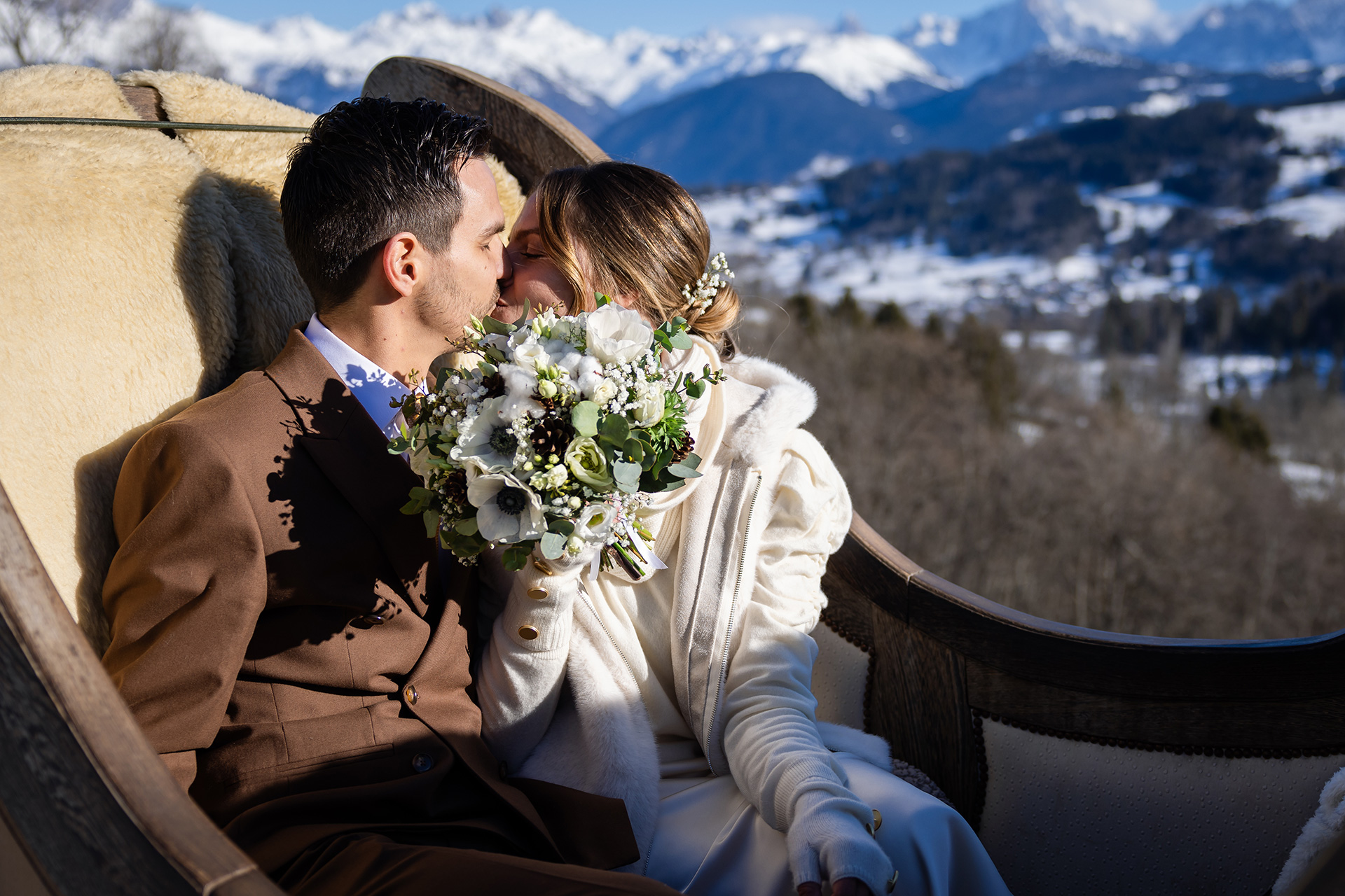 Signé CHAMYCA Photographe de mariage documentaire naturel émotions Megève haute-savoie